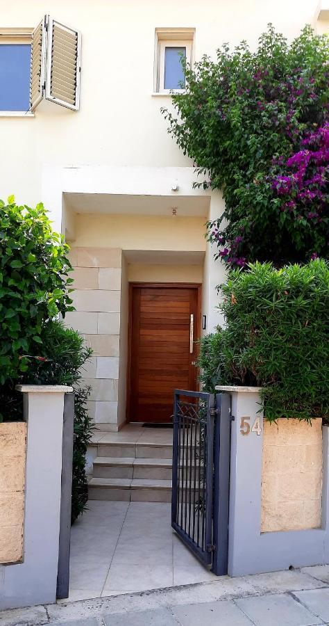 Villa Larnaca Bay Resort Voroklini Exteriör bild