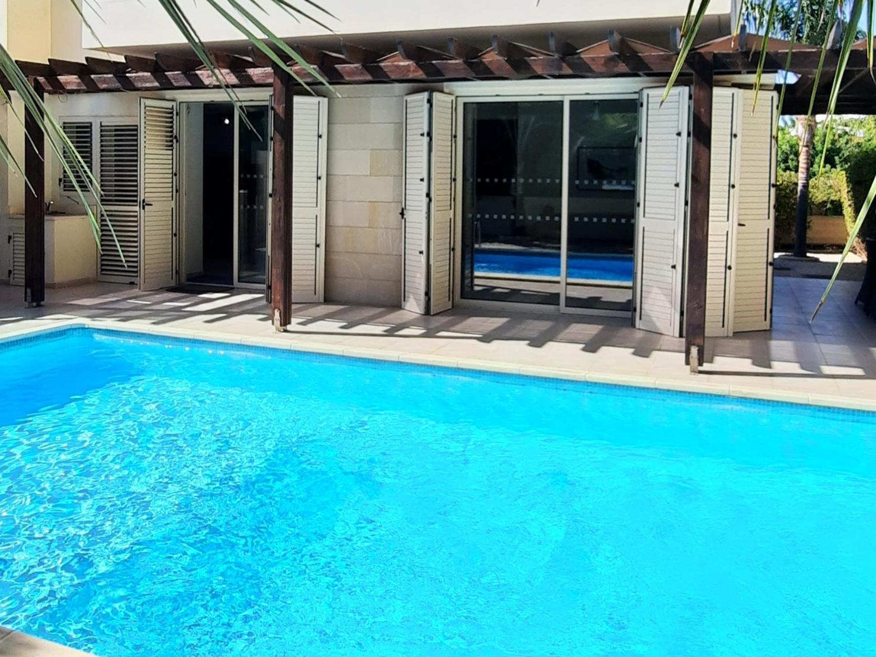 Villa Larnaca Bay Resort Voroklini Exteriör bild